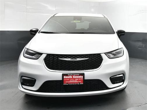 2025 Chrysler Pacifica L