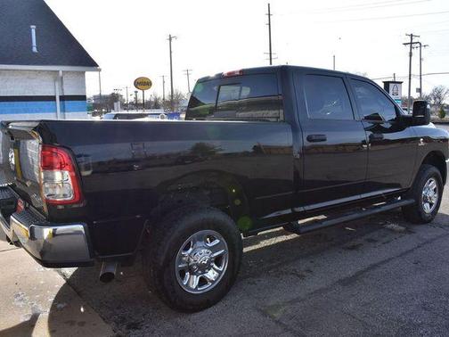 2024 RAM 2500 Tradesman Crew Cab 4x4 6'4' Box