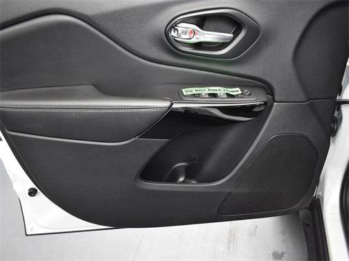 2023 Jeep Cherokee Altitude