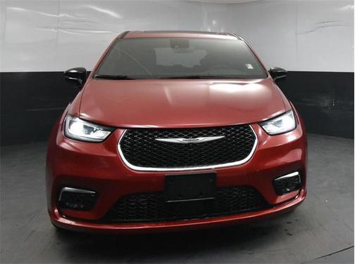 2025 Chrysler Pacifica L