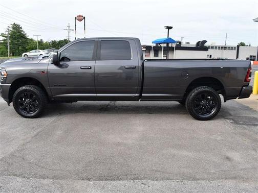2023 RAM 3500 Laramie Crew Cab 4x4 8' Box