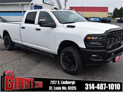 2025 RAM 3500 Tradesman Crew Cab 4x4 8' Box