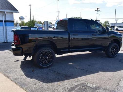 2025 RAM 2500 Big Horn Crew Cab 4x4 6'4' Box