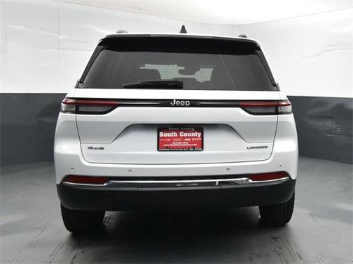2022 Jeep Grand Cherokee Laredo