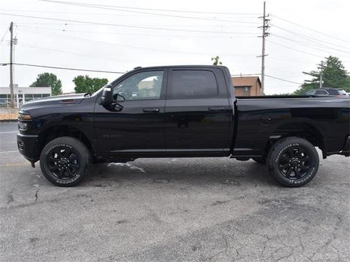 2025 RAM 2500 Big Horn Crew Cab 4x4 6'4' Box