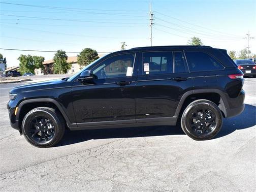 2025 Jeep Grand Cherokee Altitude