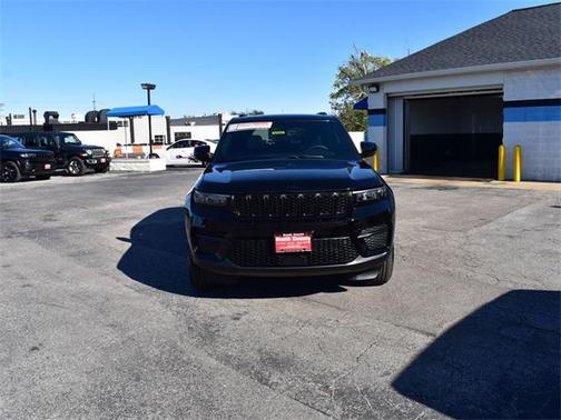 2025 Jeep Grand Cherokee Altitude