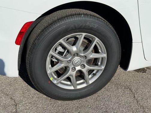 2026 Chrysler Pacifica L