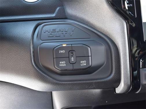 2025 RAM 2500 Tradesman Crew Cab 4x4 6'4' Box