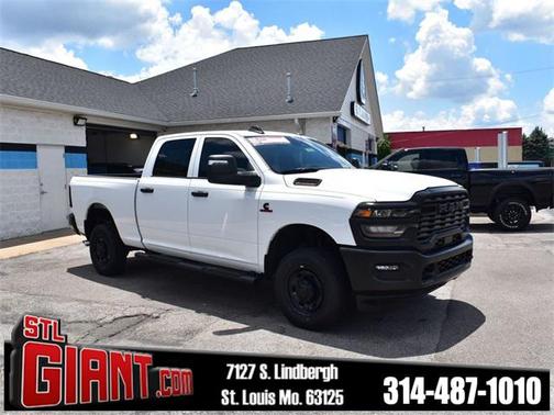 2025 RAM 2500 Tradesman Crew Cab 4x4 6'4' Box