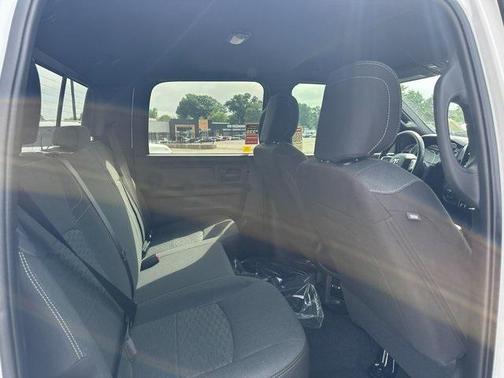 2025 RAM 2500 Tradesman Crew Cab 4x4 6'4' Box