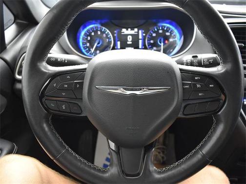 2020 Chrysler Pacifica Touring