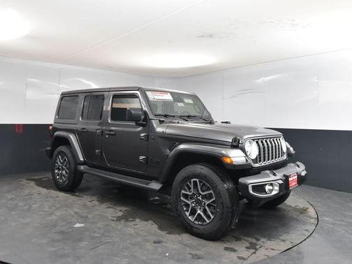 2026 Jeep Wrangler 4-Door Sahara 4x4