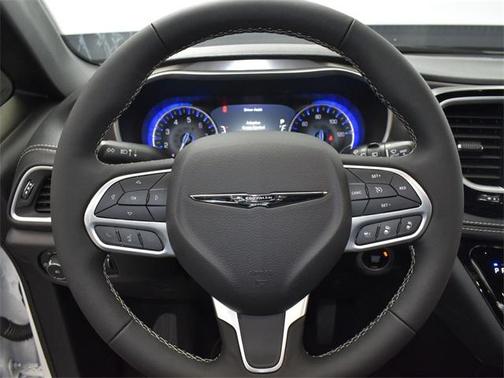 2025 Chrysler Pacifica L