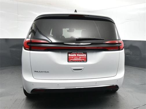 2025 Chrysler Pacifica L