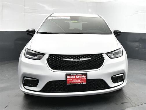 2025 Chrysler Pacifica L