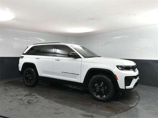 2026 Jeep Grand Cherokee Altitude