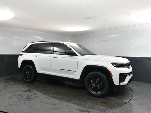 2026 Jeep Grand Cherokee Altitude