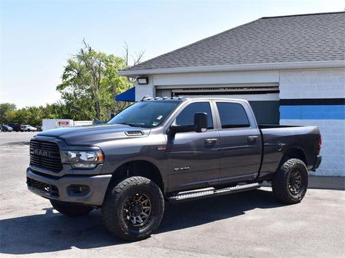 2021 RAM 2500 Big Horn Crew Cab 4x4 6'4' Box