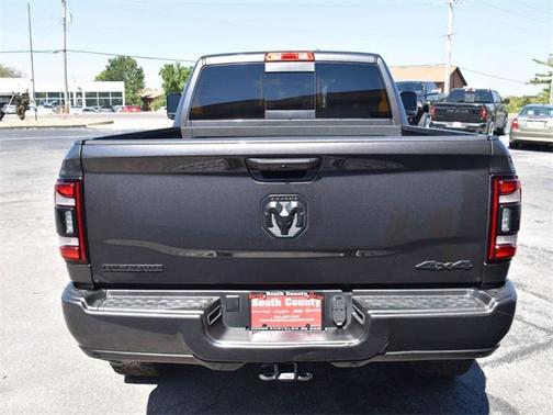 2021 RAM 2500 Big Horn Crew Cab 4x4 6'4' Box