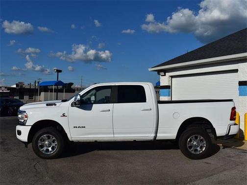 2023 RAM 2500 Laramie Crew Cab 4x4 6'4' Box