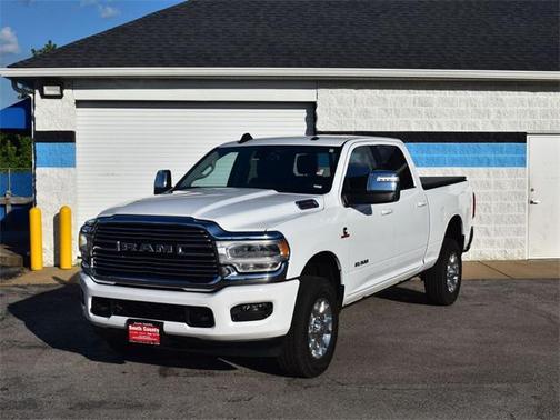 2023 RAM 2500 Laramie Crew Cab 4x4 6'4' Box