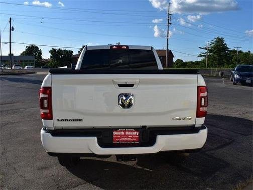 2023 RAM 2500 Laramie Crew Cab 4x4 6'4' Box