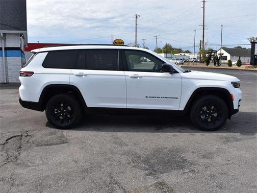 2025 Jeep Grand Cherokee L Altitude