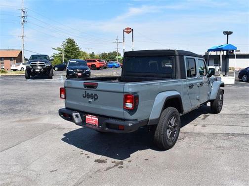 2025 Jeep Gladiator Sport