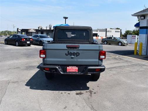 2025 Jeep Gladiator Sport