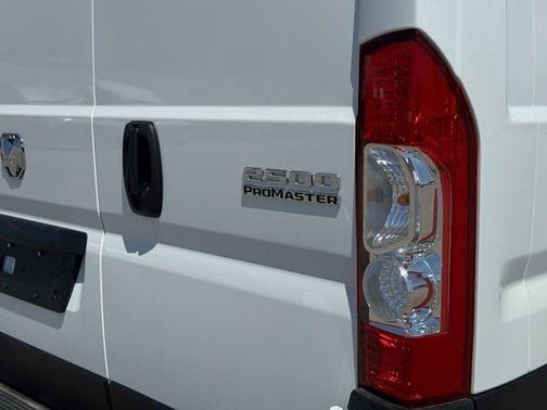 2025 RAM ProMaster 2500 Tradesman