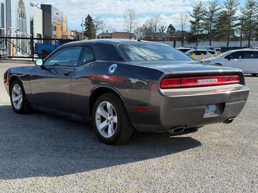 2014 Dodge Challenger SXT