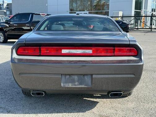 2014 Dodge Challenger SXT