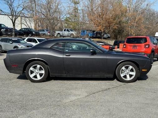 2014 Dodge Challenger SXT