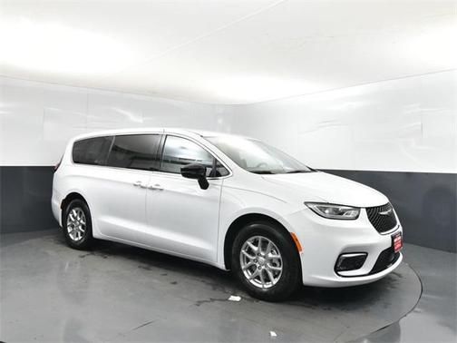 2026 Chrysler Pacifica L