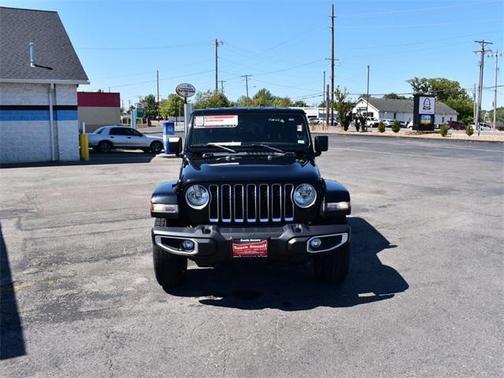 2023 Jeep Gladiator Overland