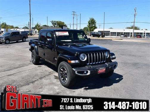2023 Jeep Gladiator Overland