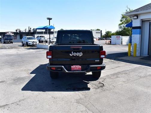 2023 Jeep Gladiator Overland