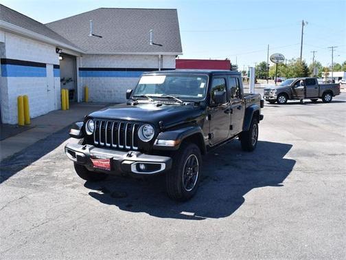 2023 Jeep Gladiator Overland