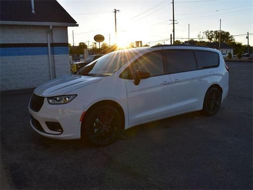 2026 Chrysler Pacifica Limited