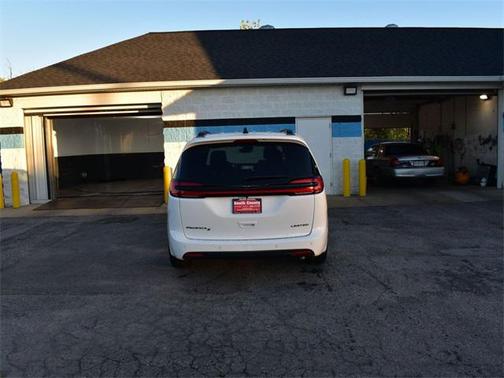 2026 Chrysler Pacifica Limited