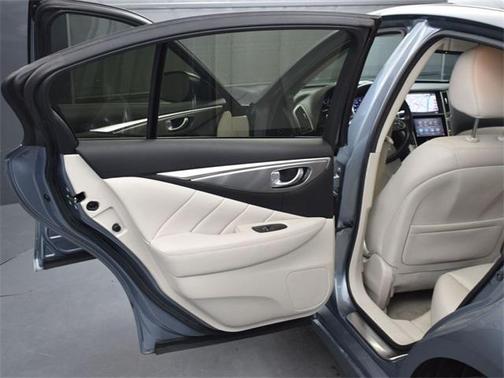 2015 INFINITI Q50 Premium