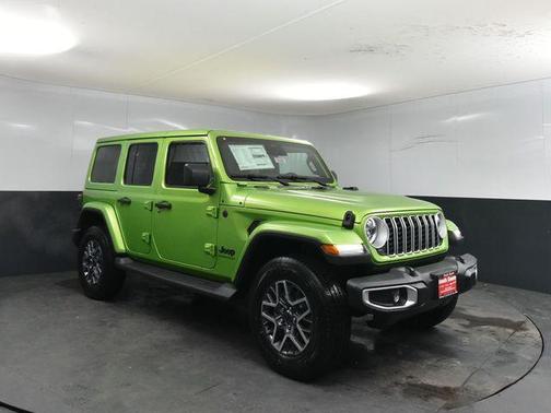 2026 Jeep Wrangler 4-Door Sahara 4x4