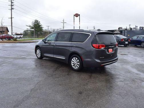 2019 Chrysler Pacifica Touring L