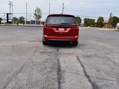 2026 Chrysler Pacifica L