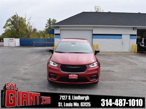 2026 Chrysler Pacifica L