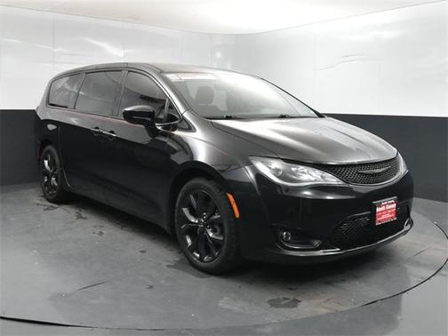 2019 Chrysler Pacifica Touring Plus