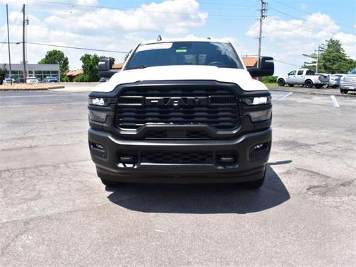 2025 RAM 2500 Tradesman Crew Cab 4x4 6'4' Box