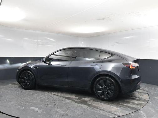 2025 Tesla Model Y Long Range Dual Motor All-Wheel Drive