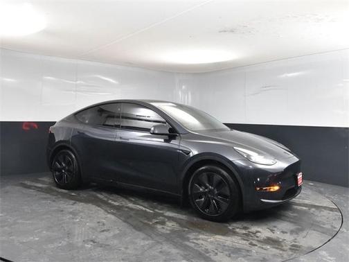 2025 Tesla Model Y Long Range Dual Motor All-Wheel Drive